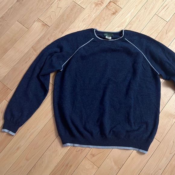 Hammacher Schlemmer Washable Cashmere Sweater - Picture 1 of 6